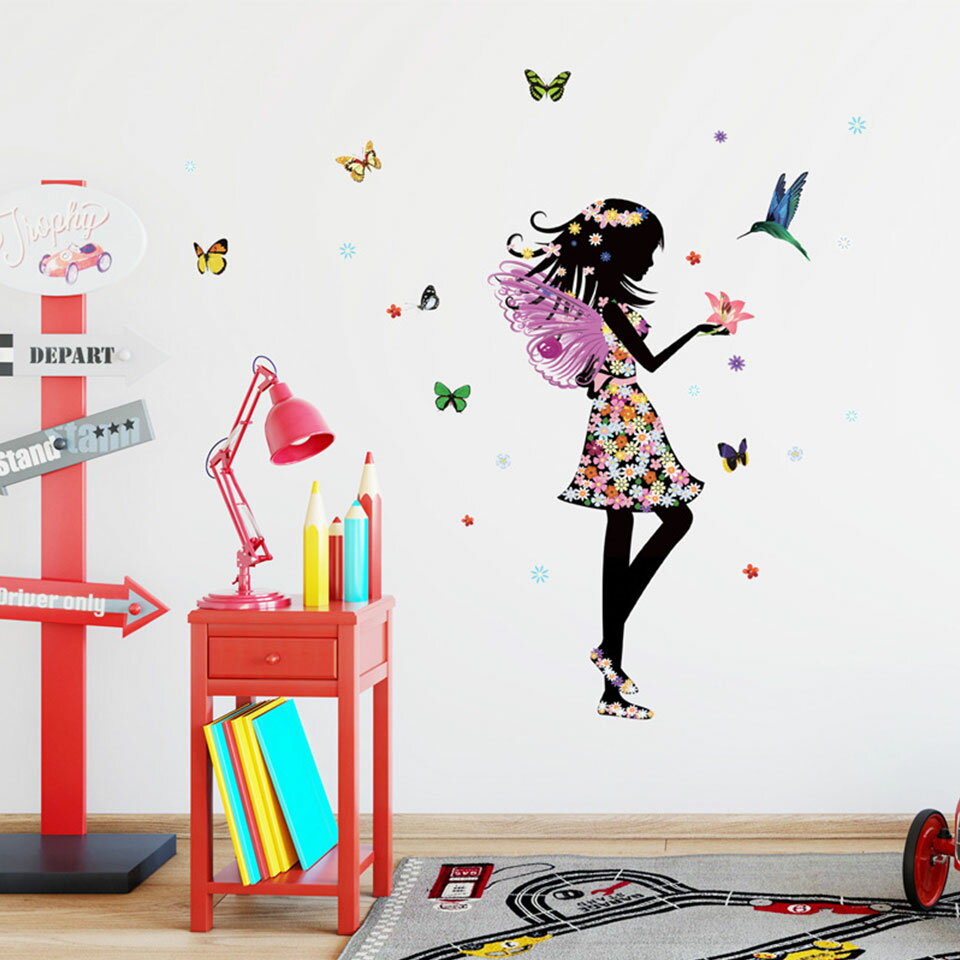 蝶の妖精のウォールステッカーでお部屋を可愛く簡単イメージチェンジ
