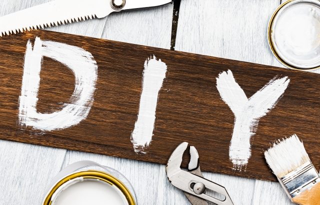 DIYとは？「日曜大工」も「ハンドメイド」も違いますが「DIY」の本当の意味は何ですか？