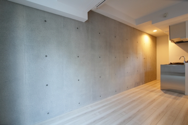コンクリート打ちっぱなしの壁が寒い 寒さ対策で部屋を暖かくする工夫