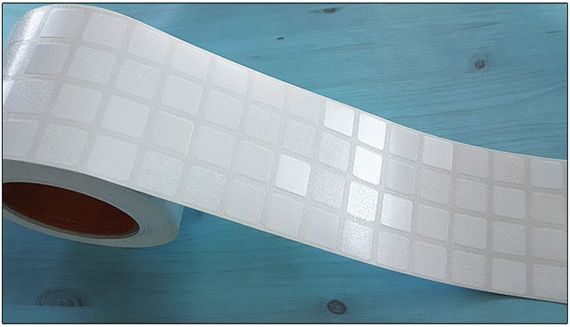 白いモザイクタイルの幅広マスキングテープ